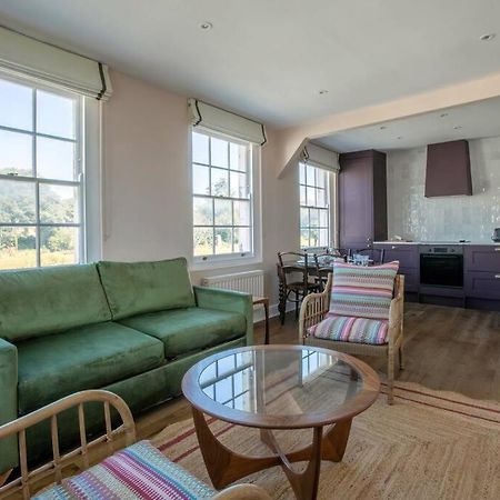 Palm Heights - Top Floor Luxury Flat مارجيت المظهر الخارجي الصورة